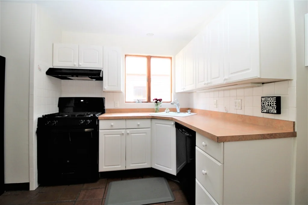 2 bed, 1 bath apartment for rent at 97 Wachusett St Unit 2, Jamaica Plain — photo 7 of 17