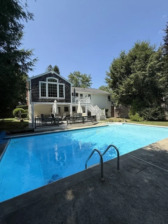 3 bed, 2 bath apartment for rent at 97 Walnut St, Natick — photo 17 of 20