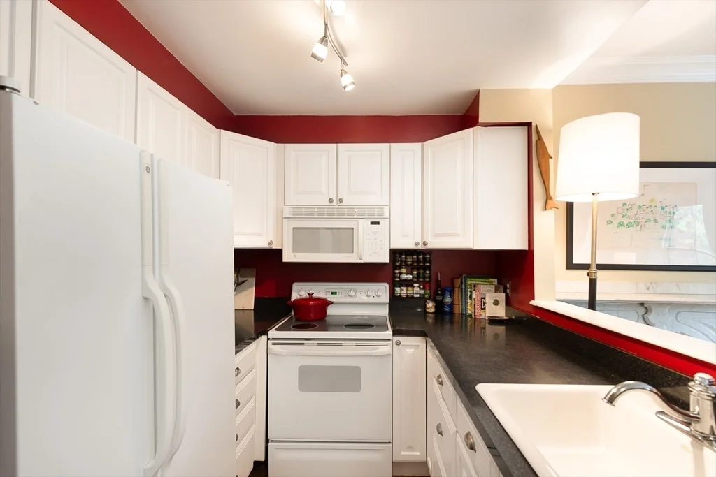 1 bed, 1 bath apartment for rent at 97 Waltham St Unit 4, South End — photo 7 of 16