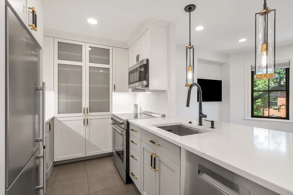 1 bed, 1 bath apartment for rent at 97 Waltham St Unit 5, South End — photo 8 of 24