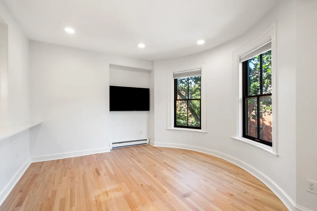 1 bed, 1 bath apartment for rent at 97 Waltham St Unit 5, South End — photo 2 of 24