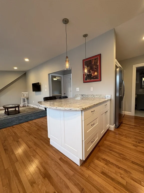 1 bed, 1 bath apartment for rent at 97 Washington St Unit 3, Gloucester — photo 9 of 15