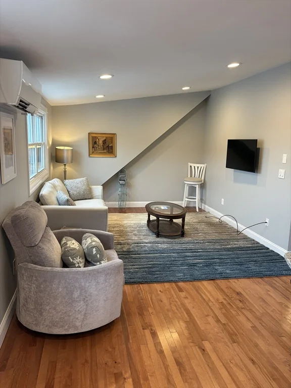 1 bed, 1 bath apartment for rent at 97 Washington St Unit 3, Gloucester — photo 2 of 15