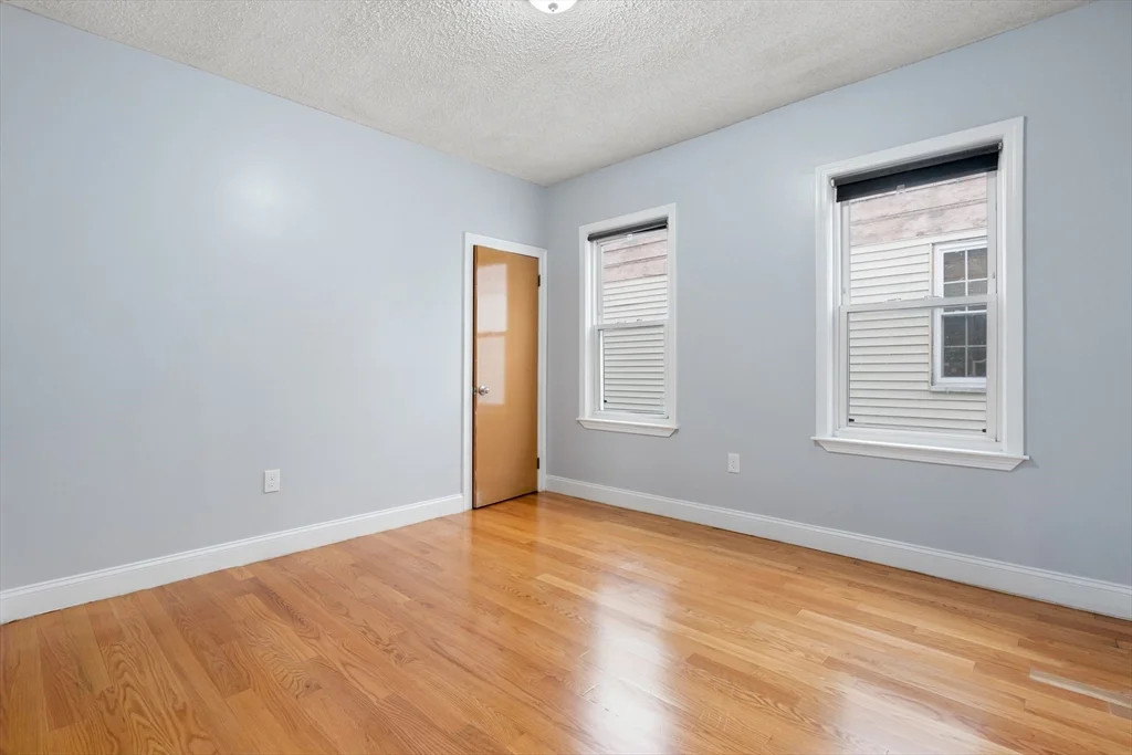3 bed, 1 bath apartment for rent at 97 Welles Ave Unit 3, Dorchester — photo 5 of 10
