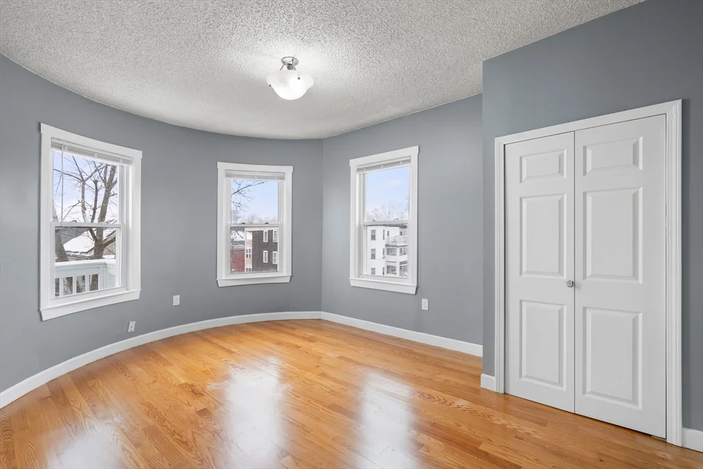 3 bed, 1 bath apartment for rent at 97 Welles Ave Unit 3, Dorchester — photo 9 of 10