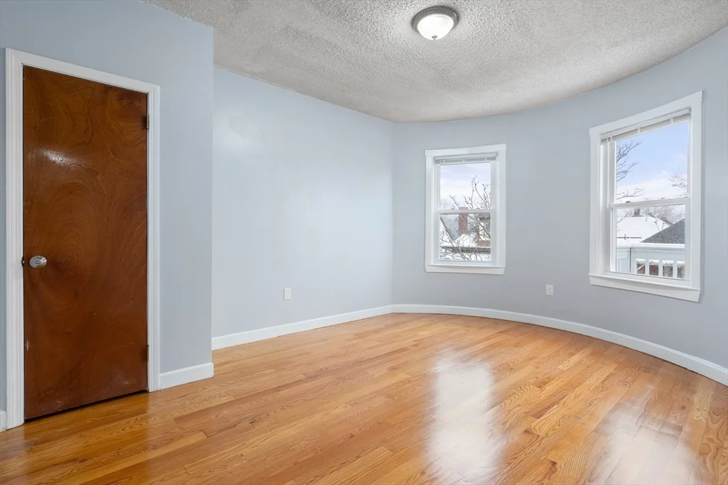 3 bed, 1 bath apartment for rent at 97 Welles Ave Unit 3, Dorchester — photo 4 of 10
