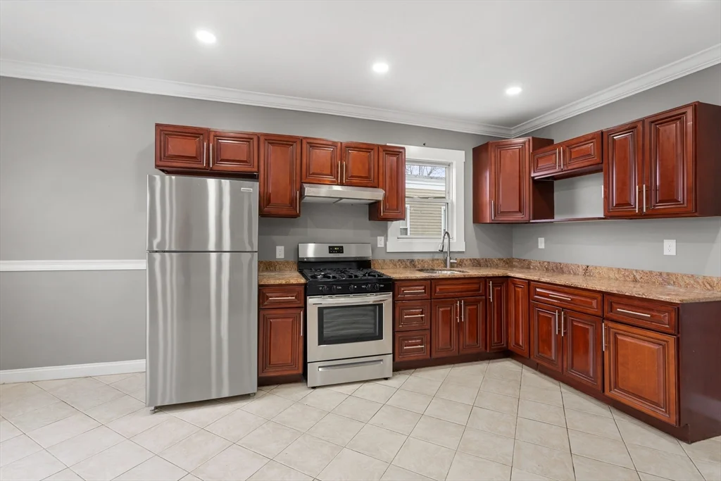 3 bed, 1 bath apartment for rent at 97 Welles Ave Unit 3, Dorchester — photo 1 of 10
