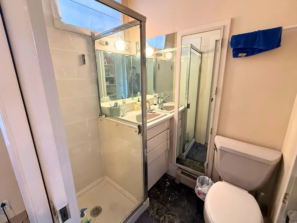 1 bed, 1 bath apartment for rent at 97 West Cedar St Unit 1, Beacon Hill — photo 10 of 12
