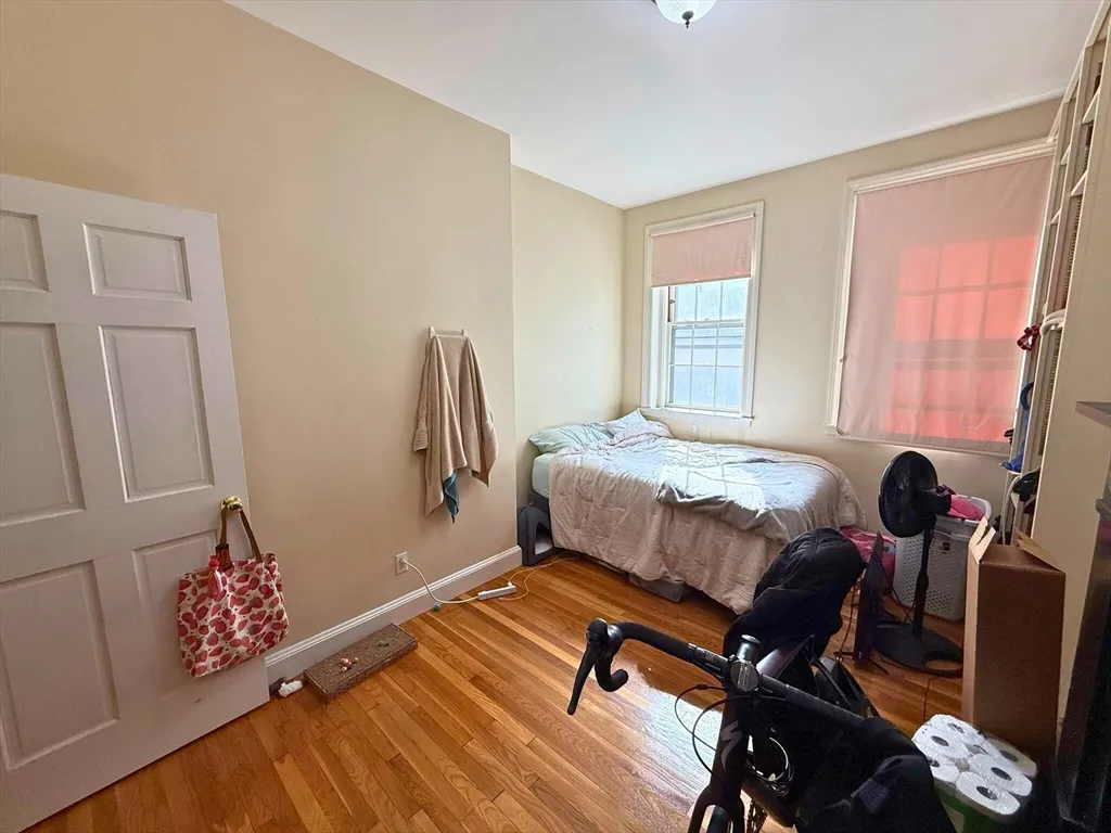 1 bed, 1 bath apartment for rent at 97 West Cedar St Unit 1, Beacon Hill — photo 5 of 12