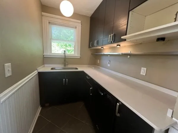 3 bed, 2 bath apartment for rent at 97 Windmill Unit 1, North Providence — photo 2 of 19