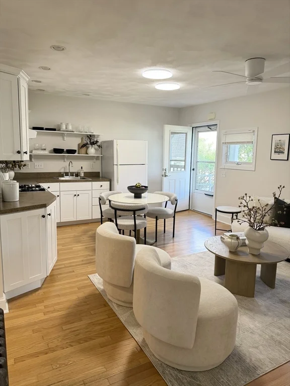 1 bed, 1 bath apartment for rent at 97 Winthrop Shore Dr Unit 1R, Winthrop Beach — photo 5 of 12