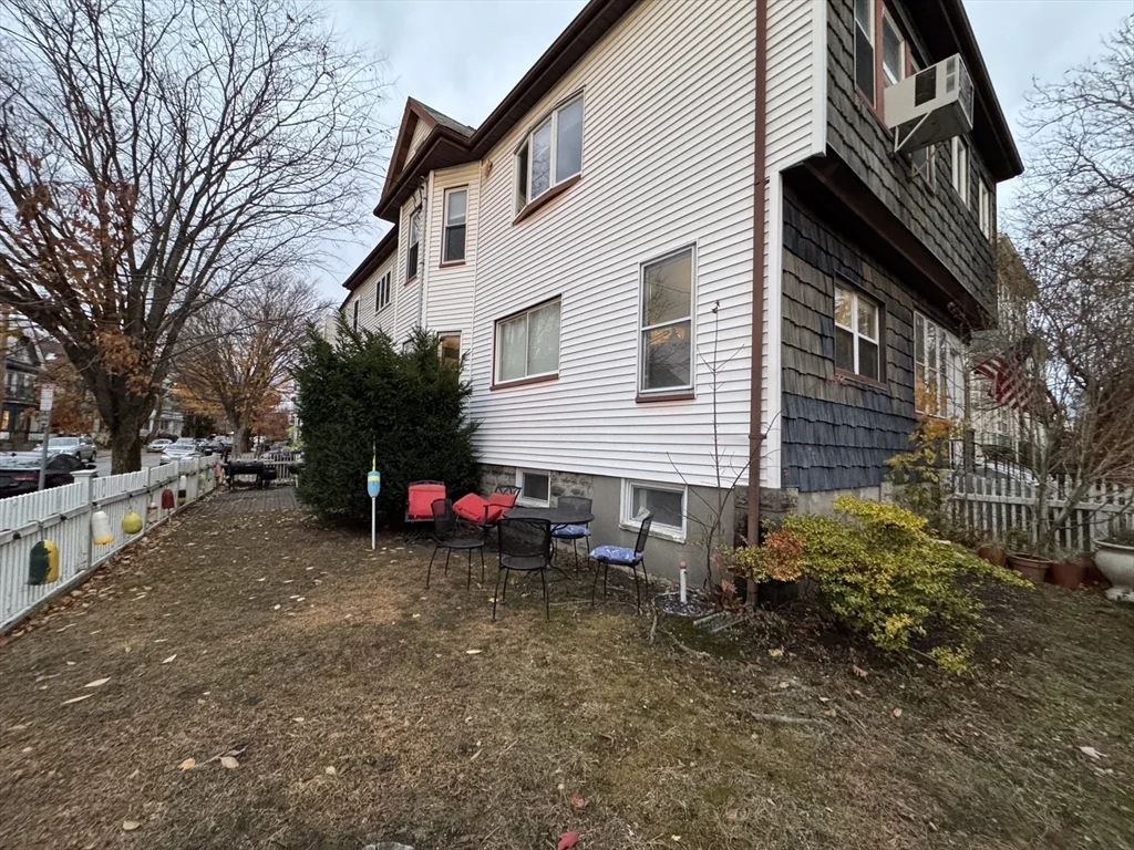 3 bed, 1 bath apartment for rent at 971 Broadway Unit 1, Davis Square — photo 5 of 21