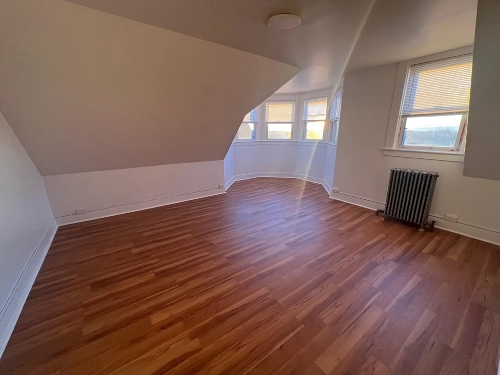 3 bed, 1 bath apartment for rent at 974 Plymouth Ave Unit 3, Fall River — photo 3 of 9