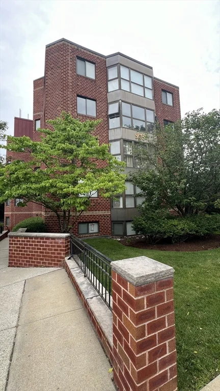 2 bed, 2 bath apartment for rent at 975 Massachusetts Ave Unit 408, Arlington