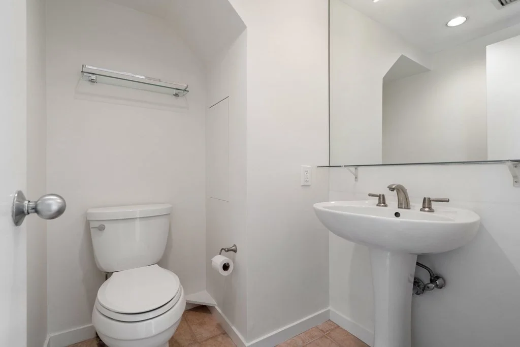 3 bed, 2 bath apartment for rent at 975 Memorial Dr Unit 204, West Cambridge — photo 15 of 36