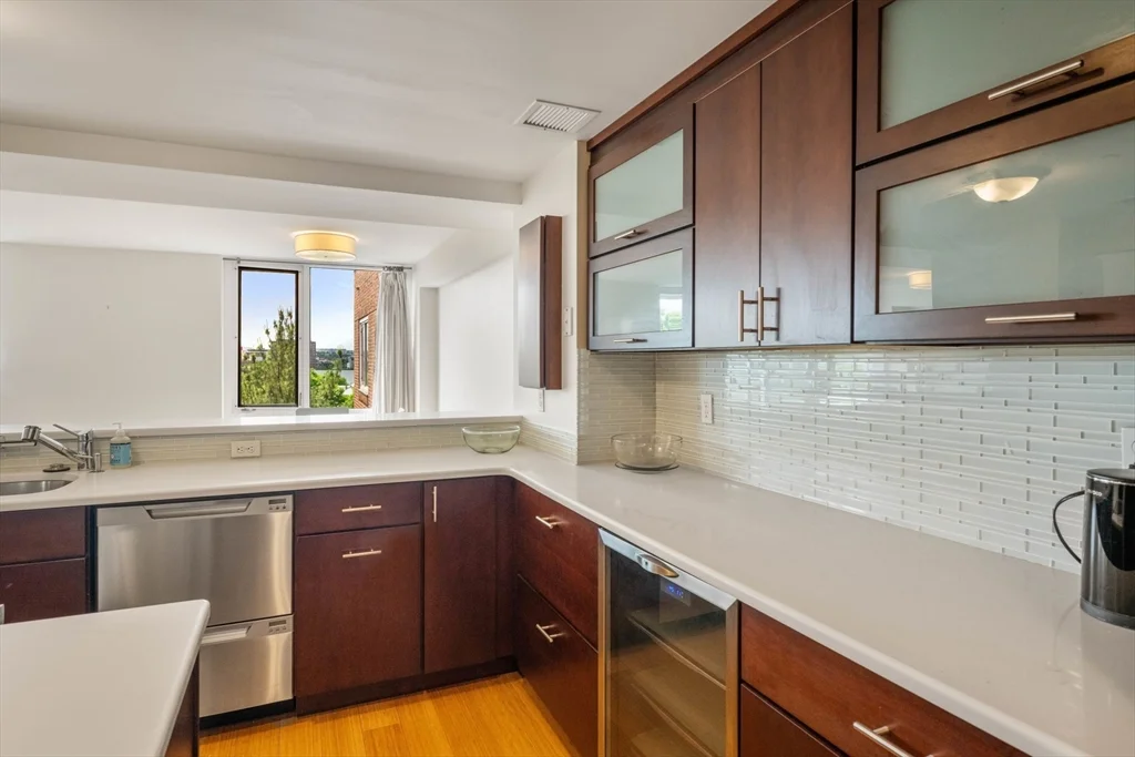 2 bed, 2 bath apartment for rent at 975 Memorial Dr Unit 808, West Cambridge — photo 15 of 34