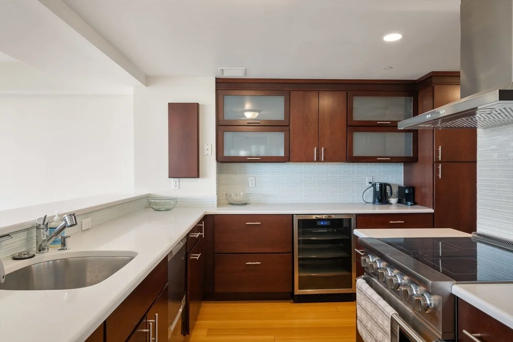 2 bed, 2 bath apartment for rent at 975 Memorial Dr Unit 808, West Cambridge — photo 12 of 34
