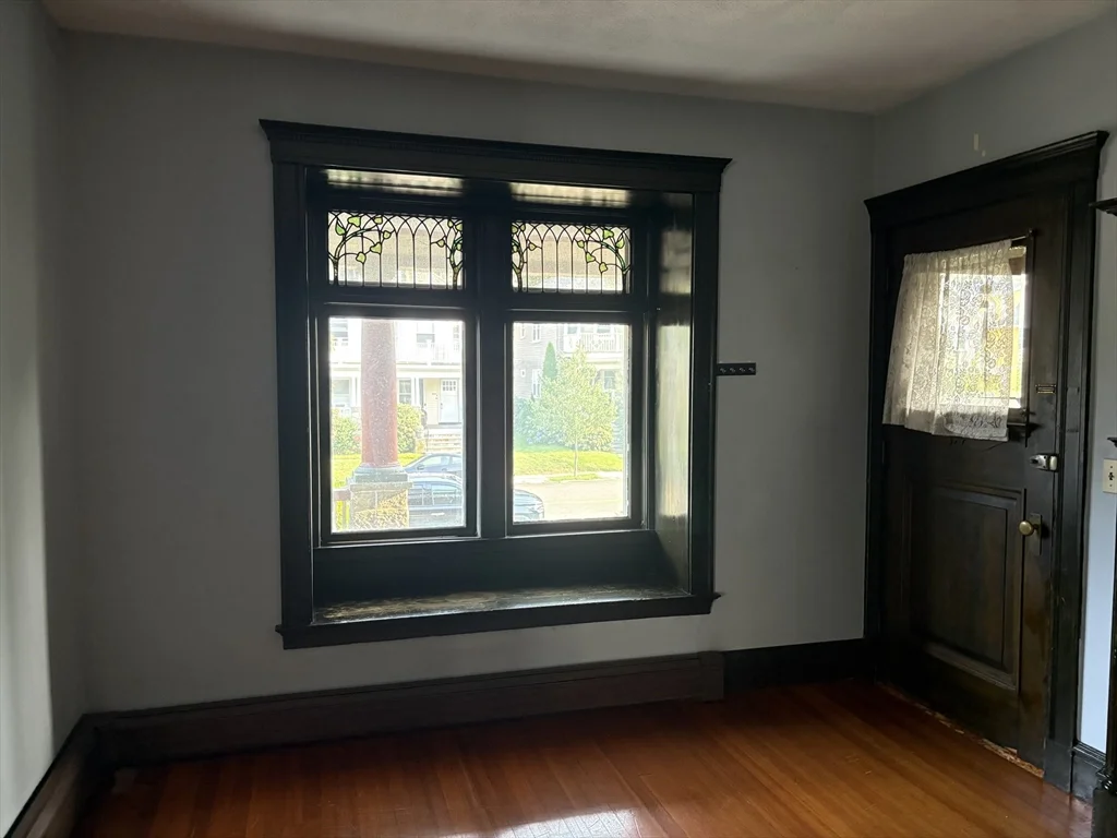 3 bed, 1 bath apartment for rent at 977 South St Unit 1, Roslindale — photo 3 of 26