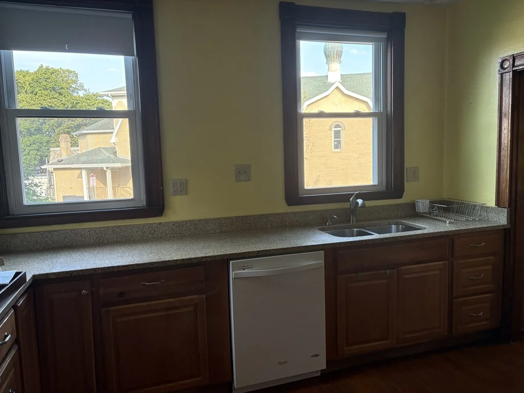 3 bed, 1 bath apartment for rent at 977 South St Unit 1, Roslindale — photo 19 of 26