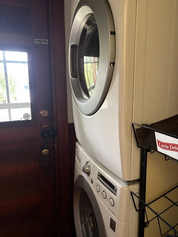 3 bed, 1 bath apartment for rent at 977 South St Unit 1, Roslindale — photo 18 of 26