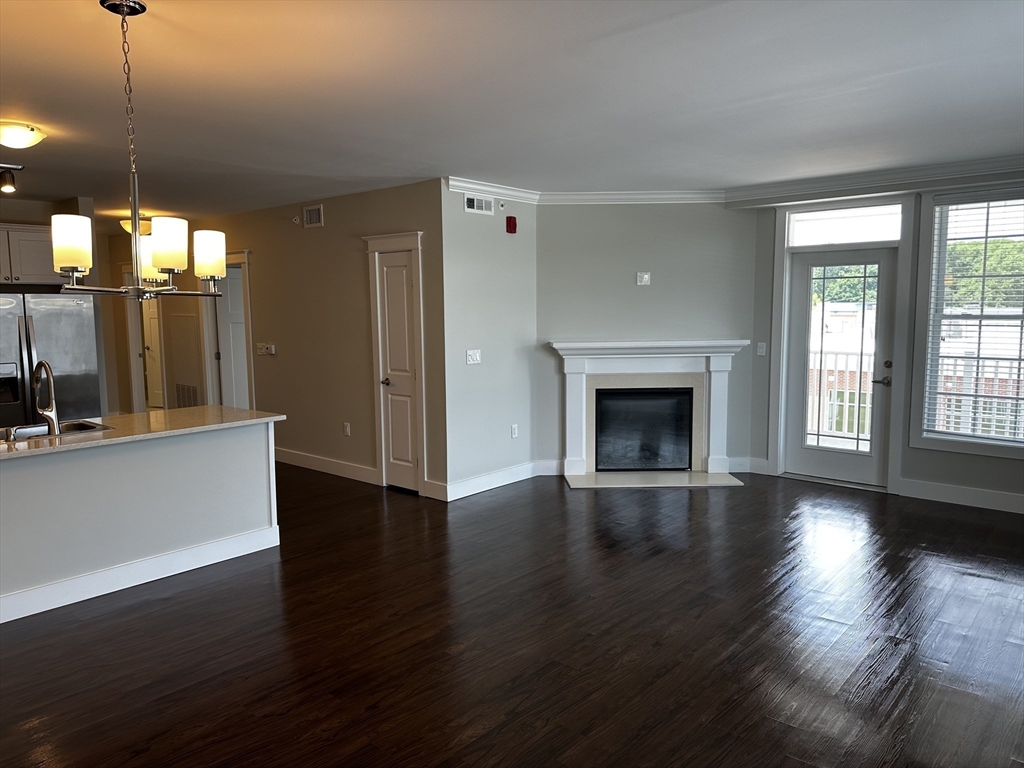 2 bed, 2 bath apartment for rent at 978 Worcester St Unit 407, Wellesley — photo 4 of 7