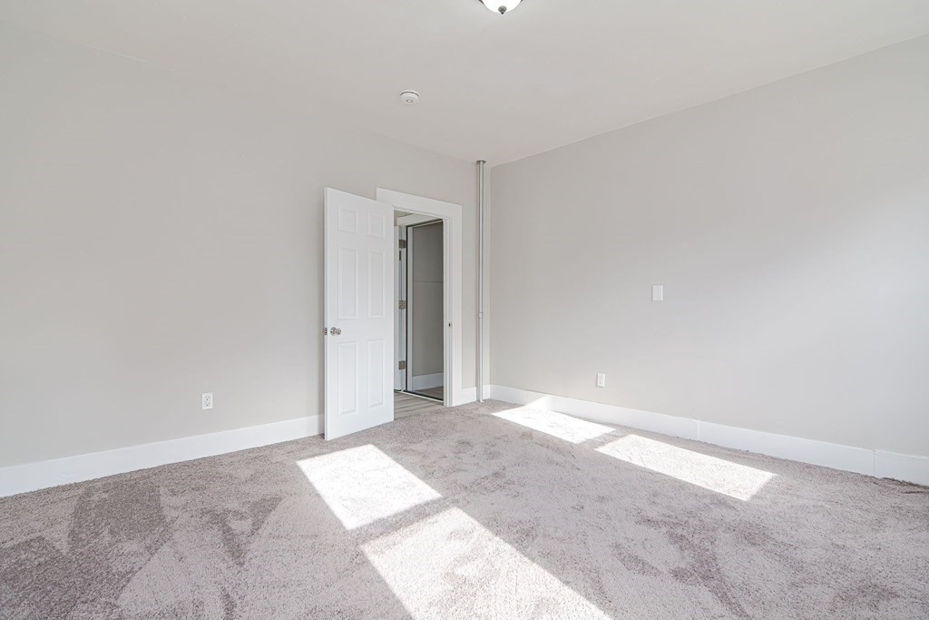 2 bed, 1 bath apartment for rent at 979 Dwight St Unit 1, Holyoke — photo 10 of 33