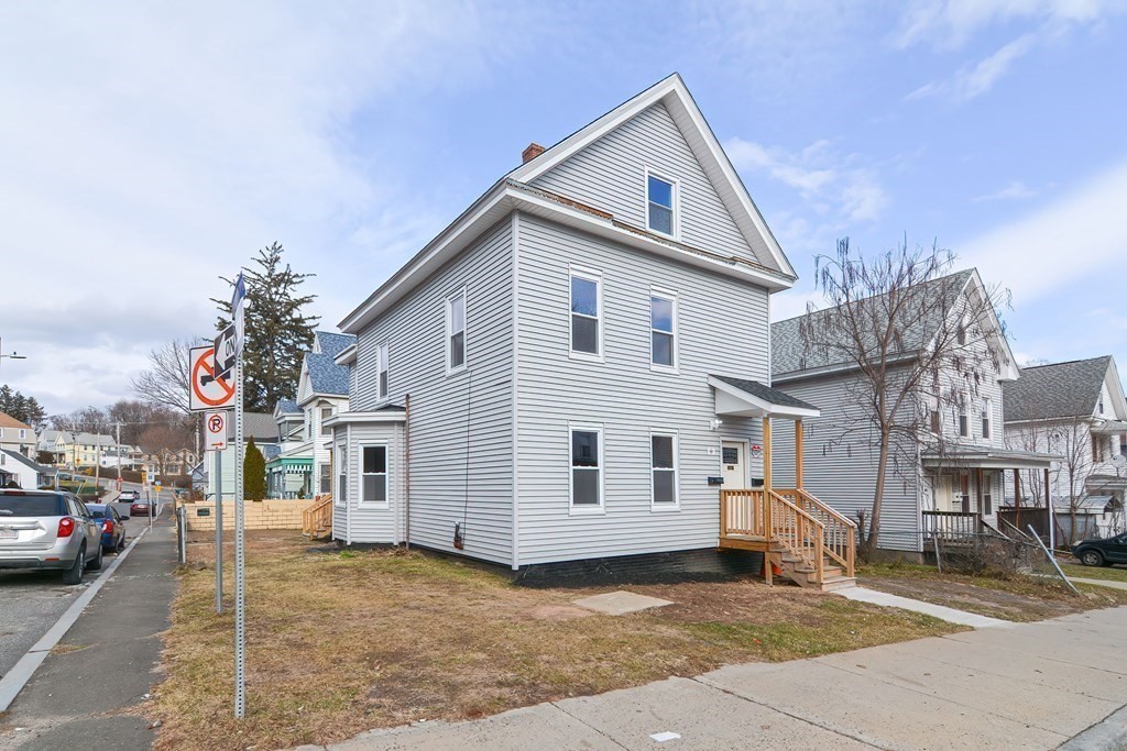 2 bed, 1 bath apartment for rent at 979 Dwight St Unit 1, Holyoke — photo 1 of 33