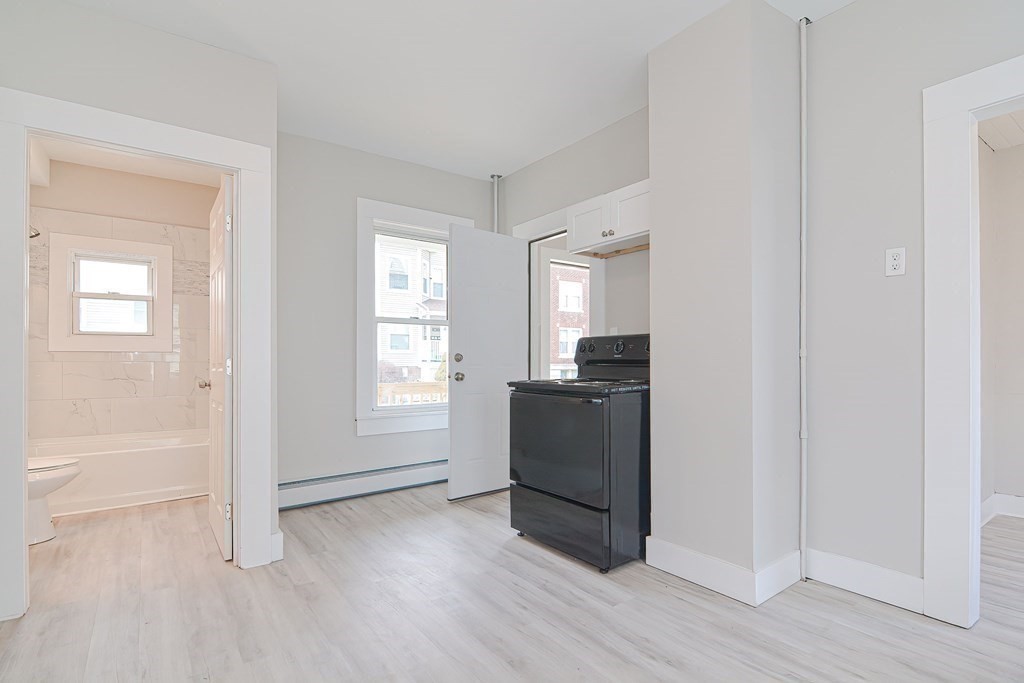 2 bed, 1 bath apartment for rent at 979 Dwight St Unit 1, Holyoke — photo 23 of 33