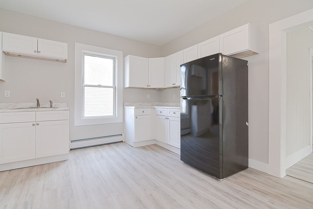 2 bed, 1 bath apartment for rent at 979 Dwight St Unit 1, Holyoke — photo 21 of 33