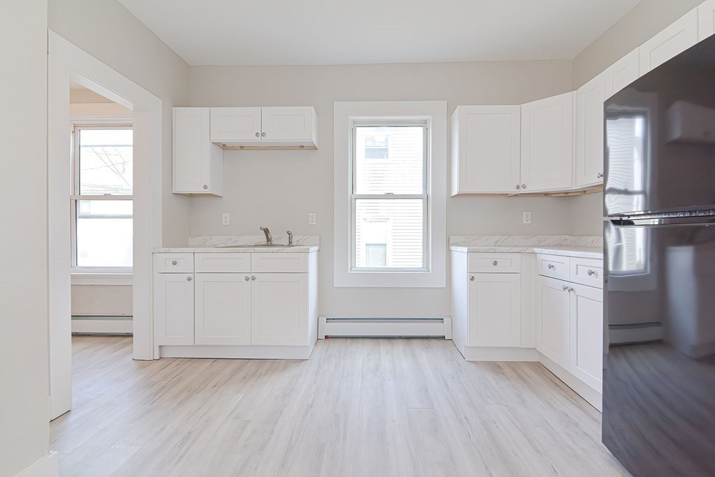 2 bed, 1 bath apartment for rent at 979 Dwight St Unit 1, Holyoke — photo 20 of 33
