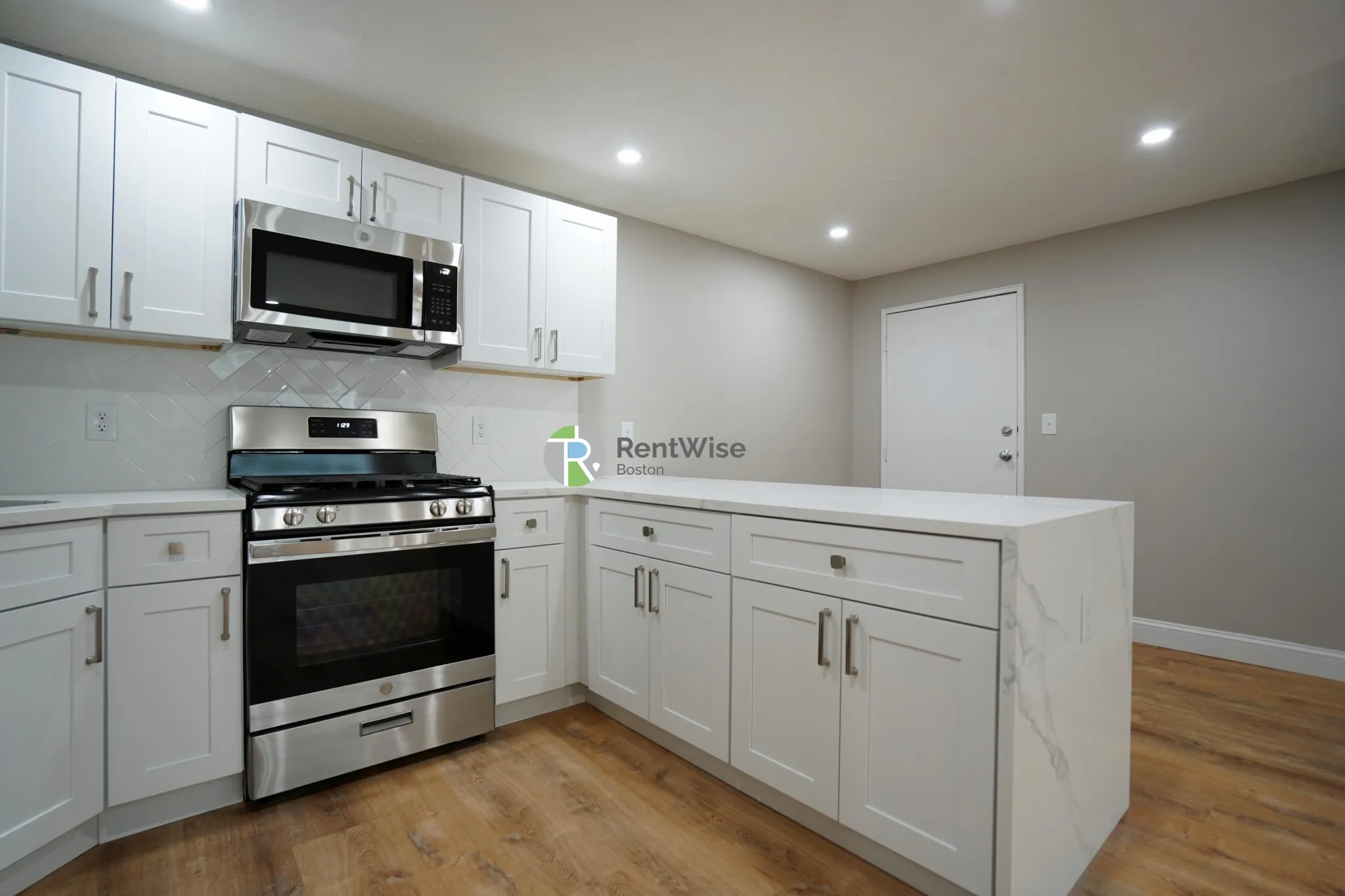 1 bed, 1 bath apartment for rent at 979 Fellsway Unit 8, Wellington — photo 6 of 12