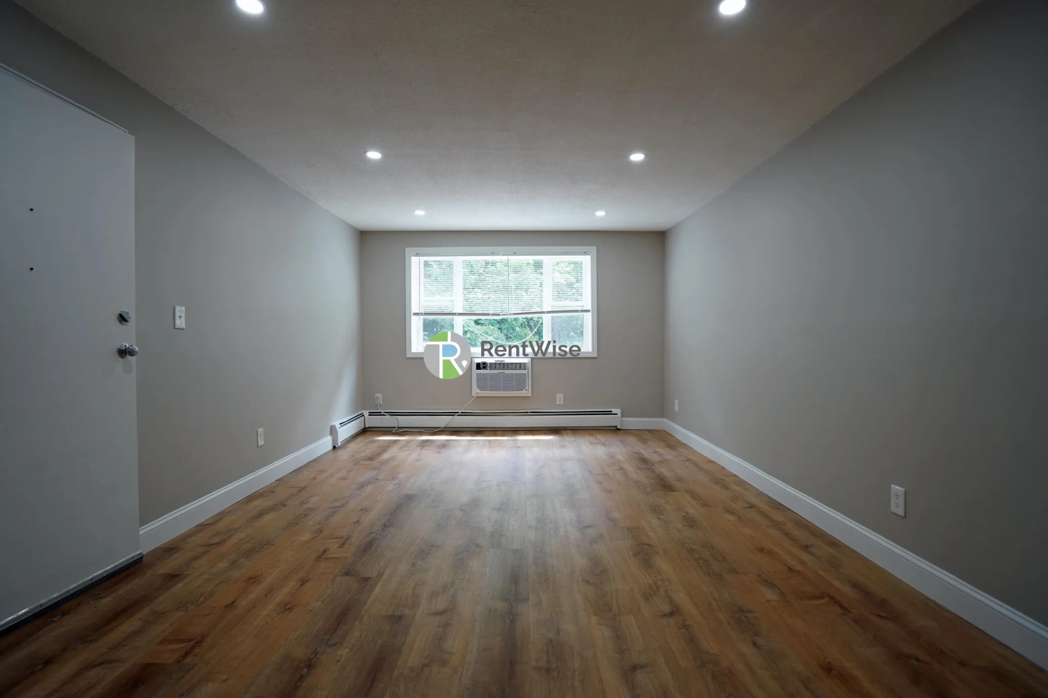 1 bed, 1 bath apartment for rent at 979 Fellsway Unit 8, Wellington — photo 3 of 12
