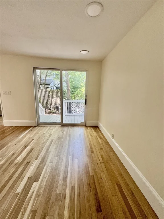 3 bed, 1 bath apartment for rent at 98.5 Foster Unit 98.5, West Cambridge — photo 9 of 13