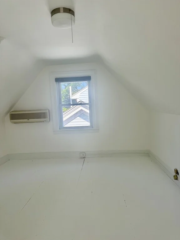 3 bed, 1 bath apartment for rent at 98.5 Foster Unit 98.5, West Cambridge — photo 11 of 13