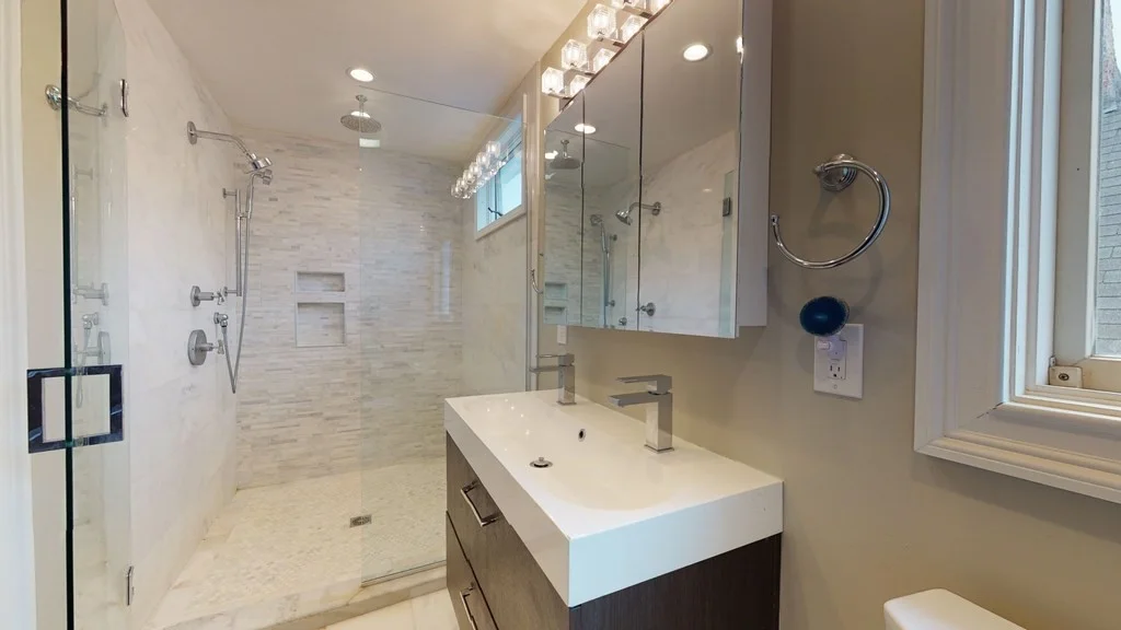 3 bed, 2 bath apartment for rent at 98 Albion Unit 2, Spring Hill — photo 18 of 20