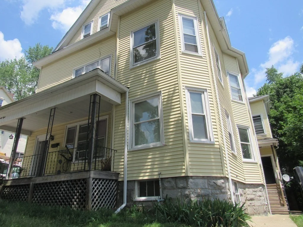 3 bed, 1 bath apartment for rent at 98 Brookline St Unit 2, Webster Square — photo 31 of 39