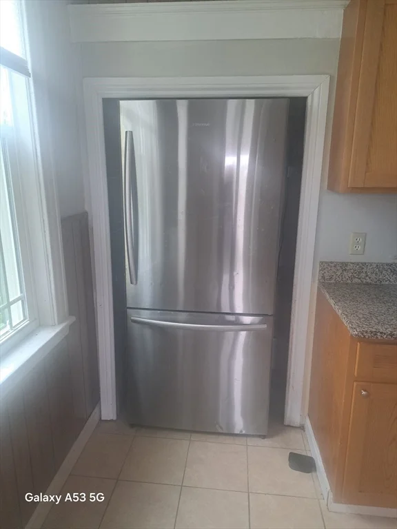 3 bed, 1 bath apartment for rent at 98 Brookline St Unit 2, Webster Square — photo 3 of 39