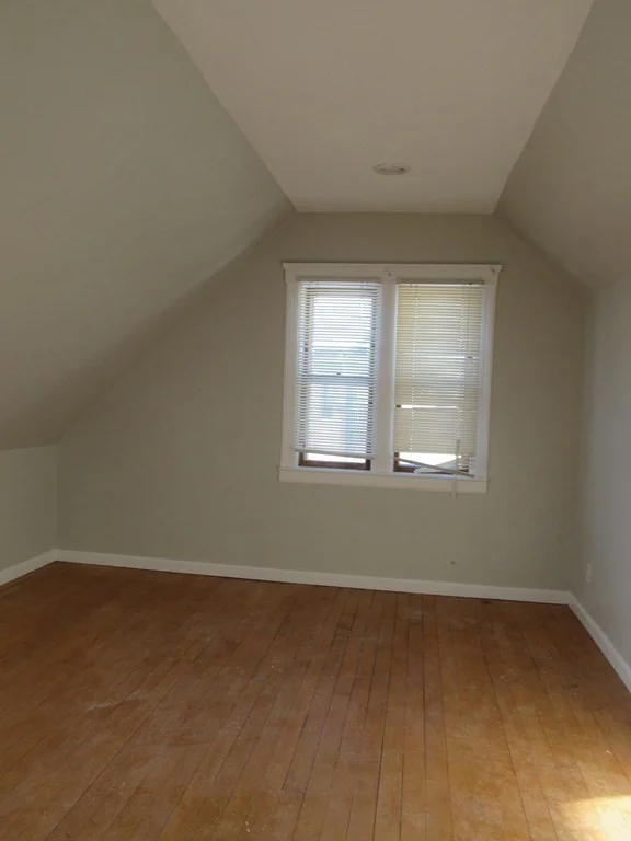 3 bed, 1 bath apartment for rent at 98 Brookline St Unit 3, Webster Square — photo 15 of 34