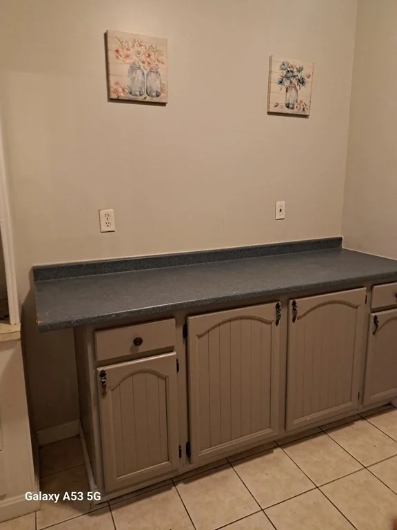3 bed, 1 bath apartment for rent at 98 Brookline St Unit 3, Webster Square — photo 27 of 34