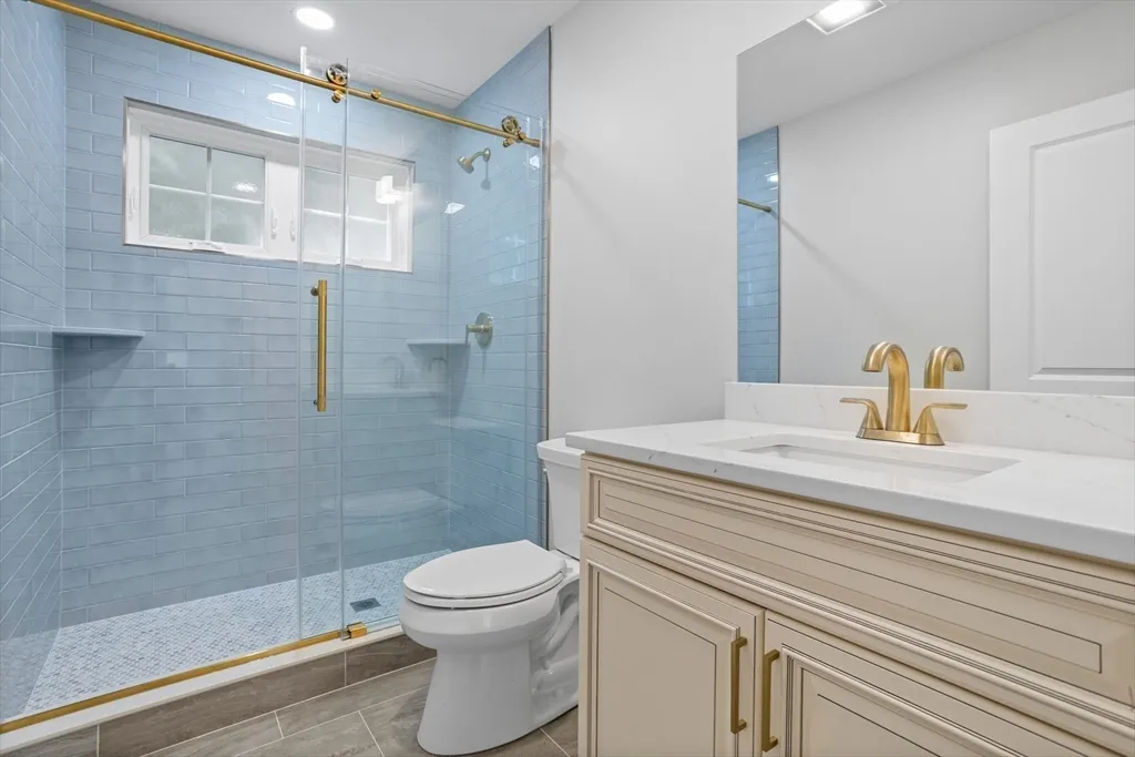 4 bed, 4+ bath apartment for rent at 98 Carroll St Unit 98, Watertown — photo 12 of 42