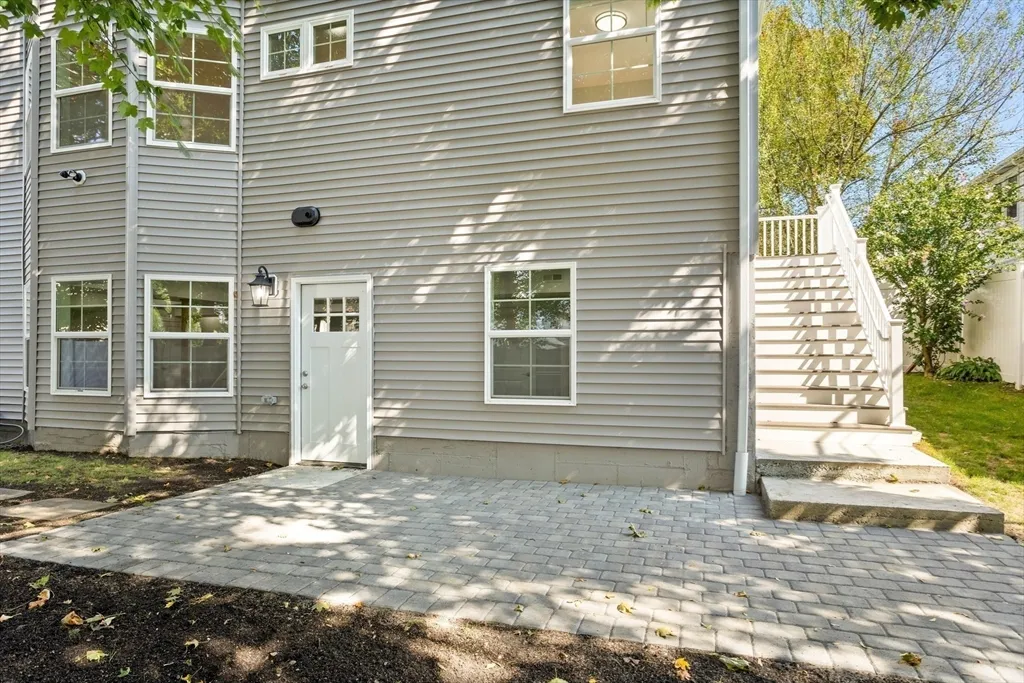 4 bed, 4+ bath apartment for rent at 98 Carroll St Unit 98, Watertown — photo 33 of 42