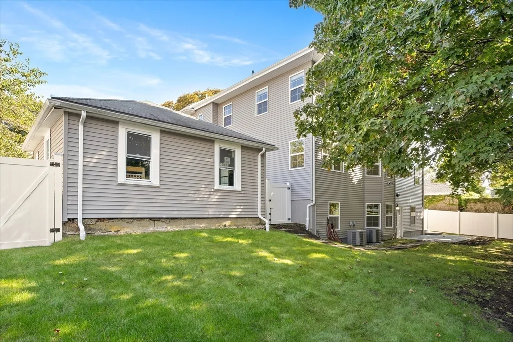 4 bed, 4+ bath apartment for rent at 98 Carroll St Unit 98, Watertown — photo 28 of 42