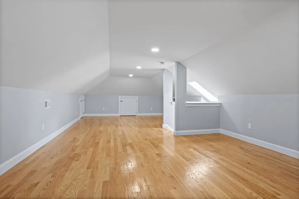 4 bed, 4+ bath apartment for rent at 98 Carroll St Unit 98, Watertown — photo 22 of 42