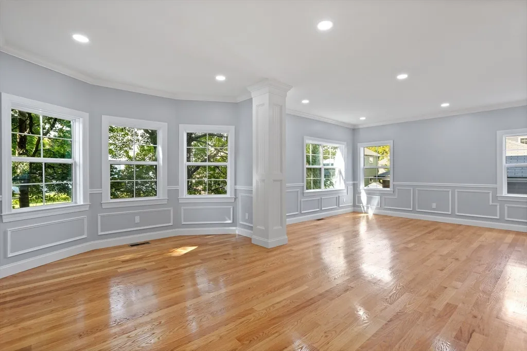 4 bed, 4+ bath apartment for rent at 98 Carroll St Unit 98, Watertown — photo 2 of 42