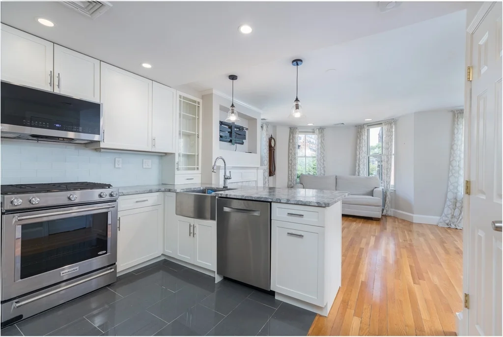 2 bed, 2 bath apartment for rent at 98 Chandler St Unit 3, South End — photo 3 of 29