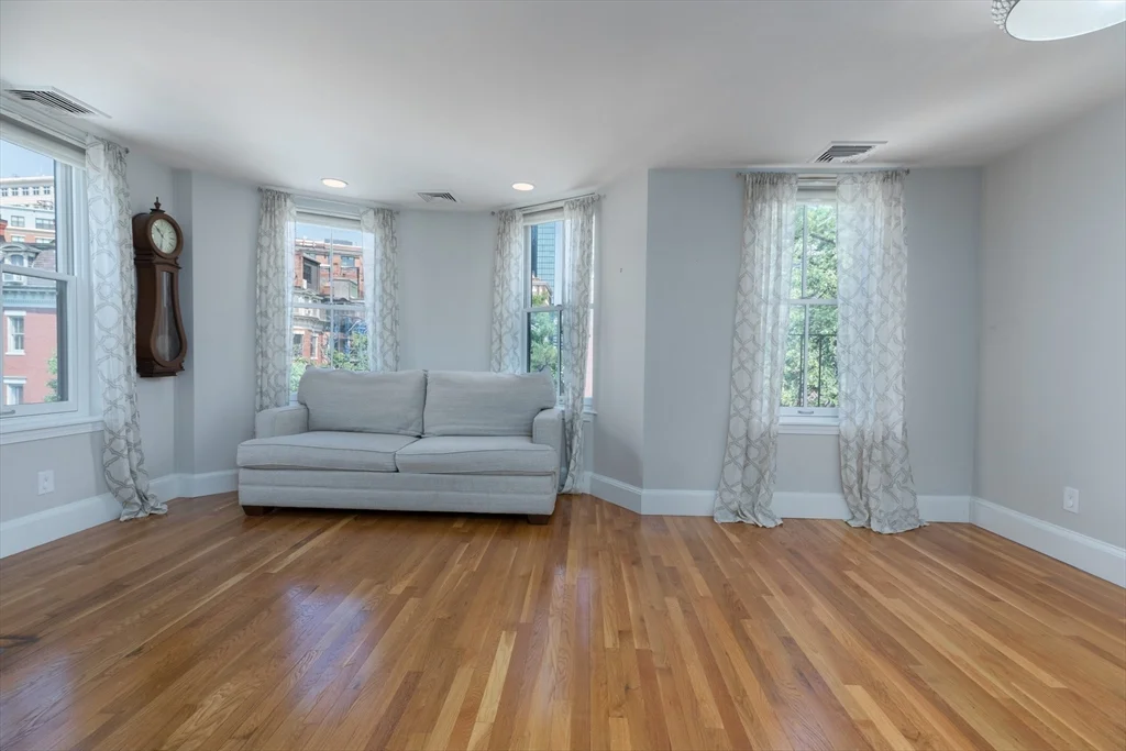 2 bed, 2 bath apartment for rent at 98 Chandler St Unit 3, South End — photo 5 of 29