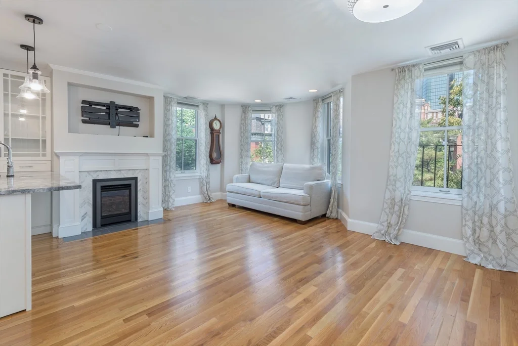 2 bed, 2 bath apartment for rent at 98 Chandler St Unit 3, South End — photo 6 of 29