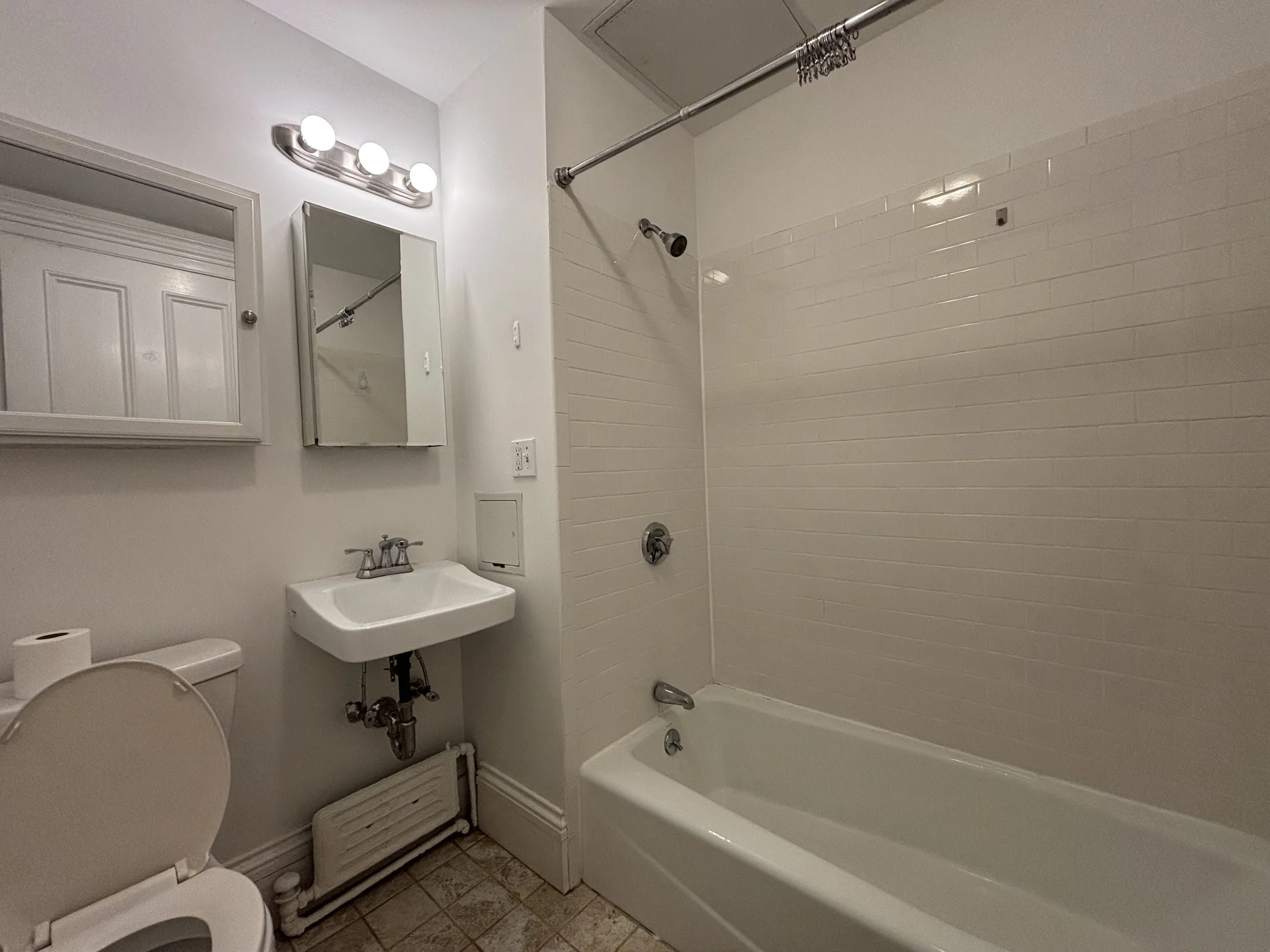 Studio bed, 1 bath apartment for rent at 98 Charles St Unit 1, Beacon Hill — photo 7 of 9