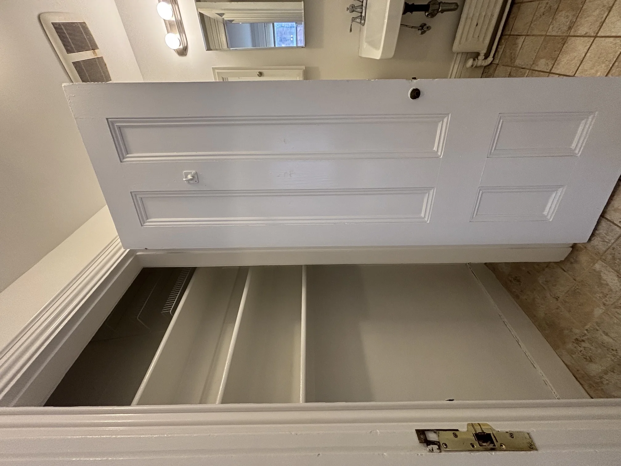 Studio bed, 1 bath apartment for rent at 98 Charles St Unit 1, Beacon Hill — photo 8 of 9