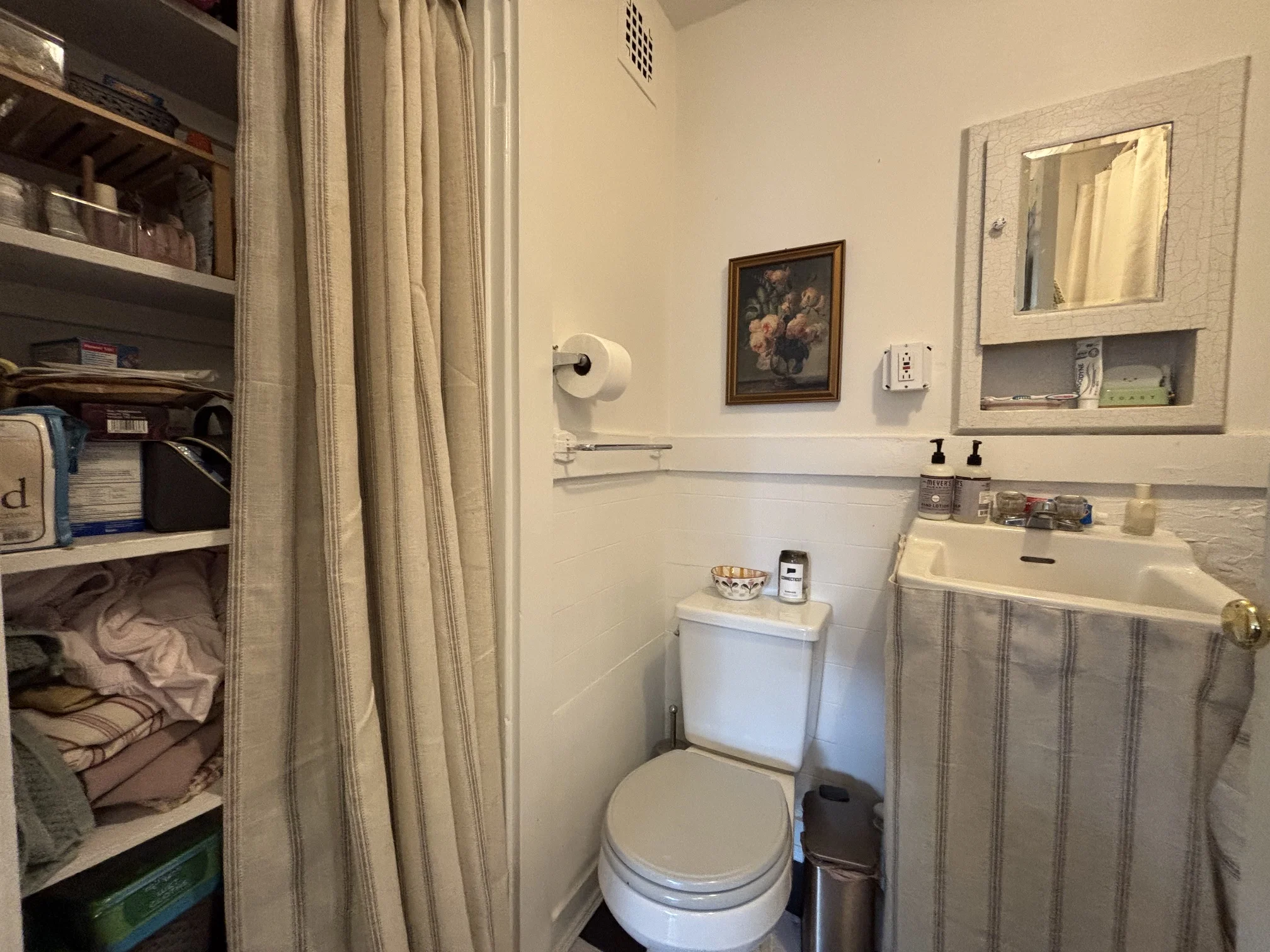 Studio bed, 1 bath apartment for rent at 98 Charles St Unit 12A, Beacon Hill — photo 8 of 9